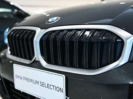 BMW-320i-2025