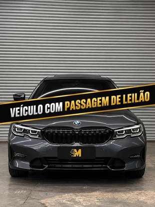 BMW-320i-2020
