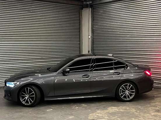 BMW-320i-2.0 16V TURBO GASOLINA SPORT GP AUTOMÁTICO BMW-320i-2020