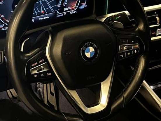BMW-320i-2.0 16V TURBO GASOLINA SPORT GP AUTOMÁTICO BMW-320i-2020