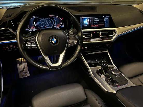 BMW-320i-2.0 16V TURBO GASOLINA SPORT GP AUTOMÁTICO BMW-320i-2020