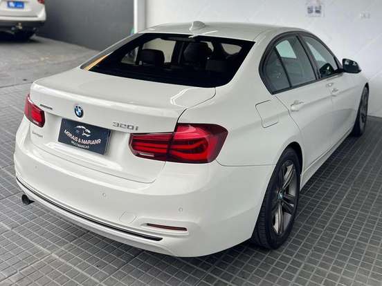 BMW-320i-2.0 M SPORT GP 16V TURBO ACTIVE FLEX 4P AUTOMÁTICO BMW-320i-2018
