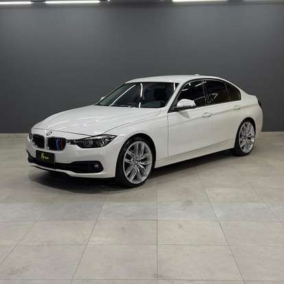 BMW-320i-2018