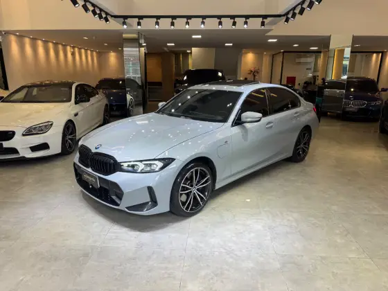 BMW 330e 2.0 16V TURBO HÍBRIDO M SPORT AUTOMÁTICO