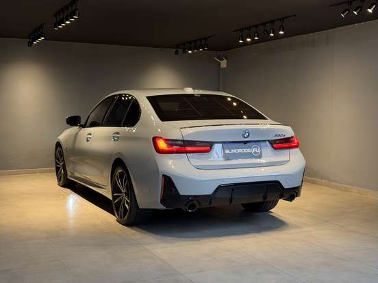BMW-330e-2.0 16V TURBO HÍBRIDO M SPORT AUTOMÁTICO BMW-330e-2022