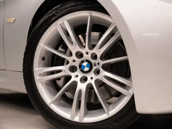 BMW-335i-2007