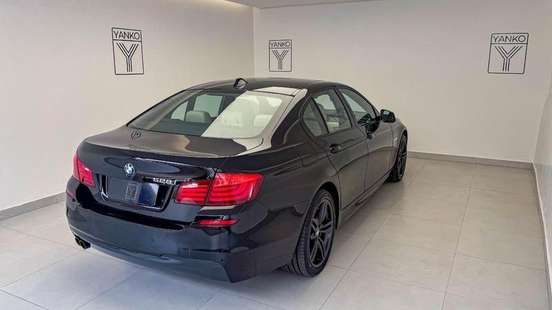 BMW-528i-2013