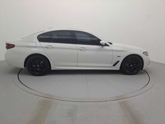 BMW-530e-2.0 16V TWINPOWER HÍBRIDO M SPORT AUTOMÁTICO BMW-530e-2022