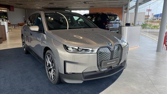 BMW iX ELÉTRICO XDRIVE40