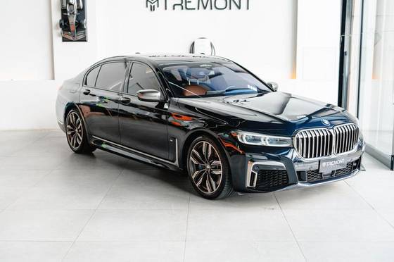 BMW M 760Li 6.6 V12 TWINPOWER GASOLINA XDRIVE STEPTRONIC