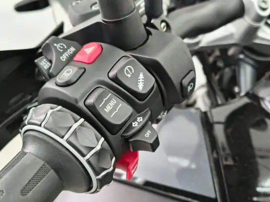 BMW-R 1250 GS ADVENTURE TRIPLE BLACK BMW-R 1250 GS ADVENTURE TRIPLE BLACK-2024
