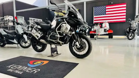 BMW-R 1250 GS PREMIUM TRIPLE BLACK BMW-R 1250 GS PREMIUM TRIPLE BLACK-2022