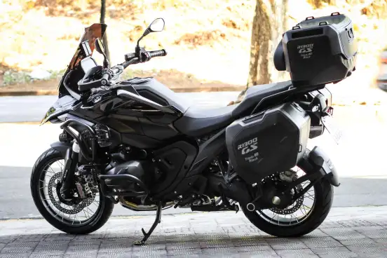 BMW-R 1300 GS TRIPLE BLACK-2025