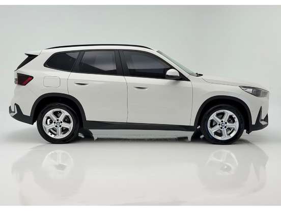 BMW-X1-2022