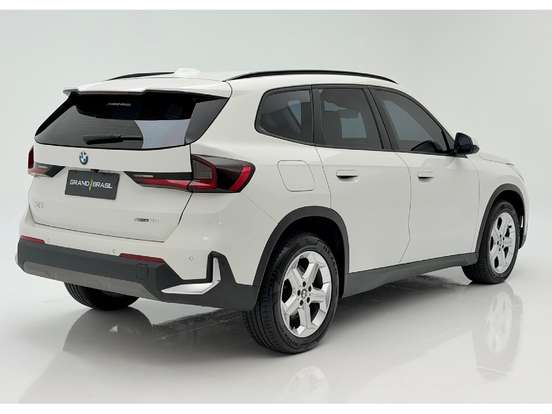 BMW-X1-2022