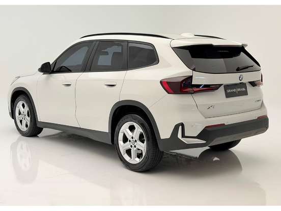 BMW-X1-2022