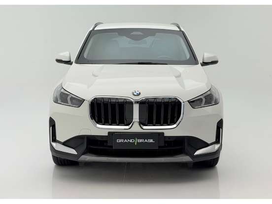 BMW-X1-2022