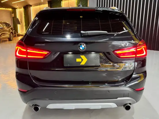 BMW-X1-2.0 16V TURBO ACTIVEFLEX SDRIVE20I 4P AUTOMÁTICO BMW-X1-2017