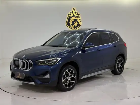 BMW-X1-2.0 16V TURBO ACTIVEFLEX SDRIVE20I X-LINE 4P AUTOMÁTICO BMW-X1-2020