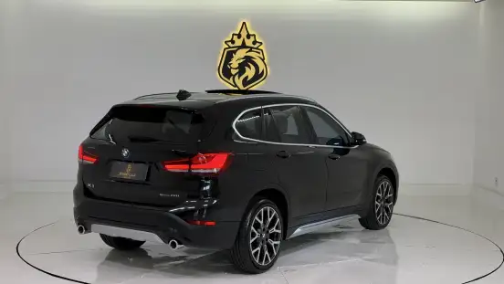 BMW-X1-2022