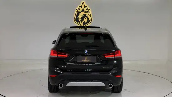 BMW-X1-2022