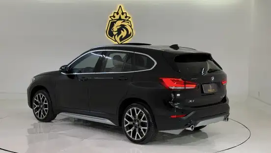 BMW-X1-2022