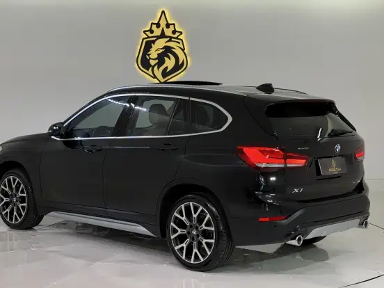 BMW-X1-2.0 16V TURBO ACTIVEFLEX SDRIVE20I X-LINE 4P AUTOMÁTICO BMW-X1-2022