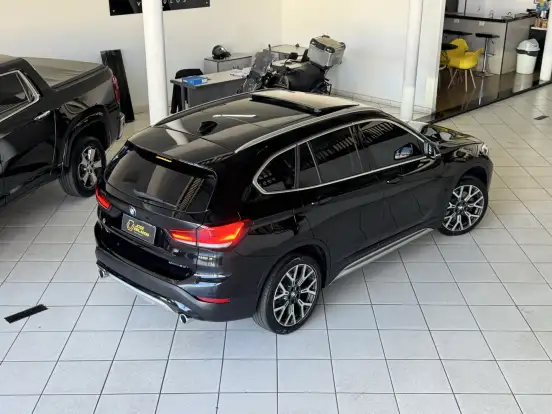 BMW-X1-2022