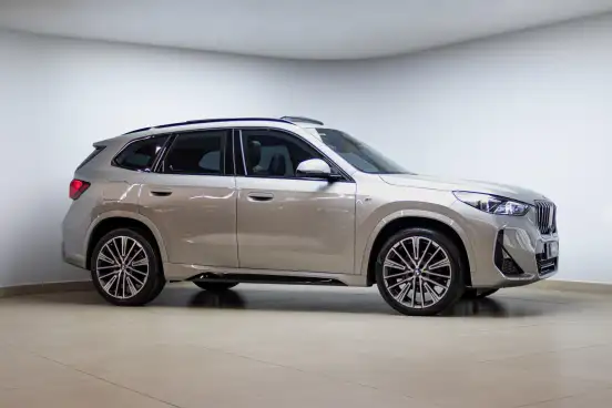 BMW-X1-2022