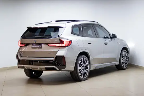 BMW-X1-2022