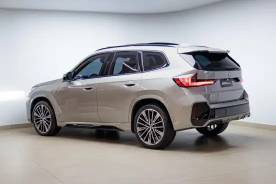 BMW-X1-2022