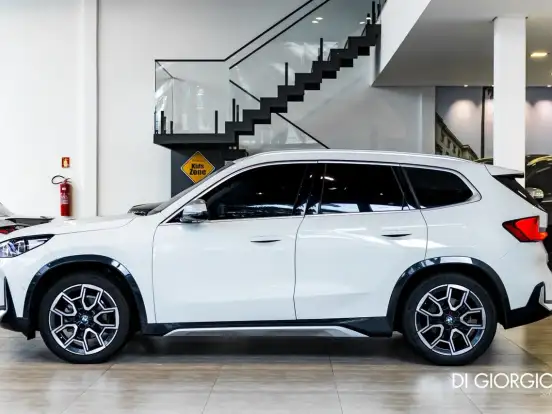 BMW-X1-2.0 16V TURBO GASOLINA SDRIVE20I X-LINE STEPTRONIC BMW-X1-2023