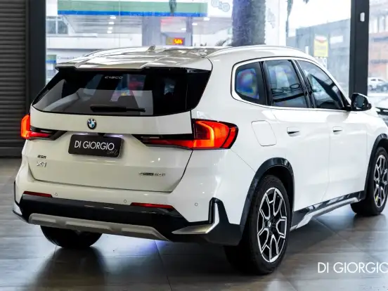 BMW-X1-2.0 16V TURBO GASOLINA SDRIVE20I X-LINE STEPTRONIC BMW-X1-2023
