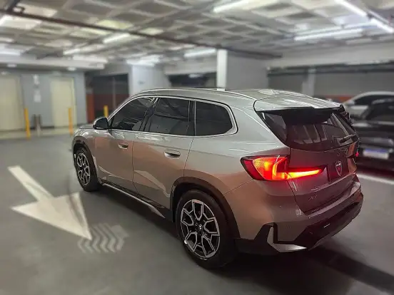BMW-X1-2.0 16V TURBO GASOLINA SDRIVE20I X-LINE STEPTRONIC BMW-X1-2023