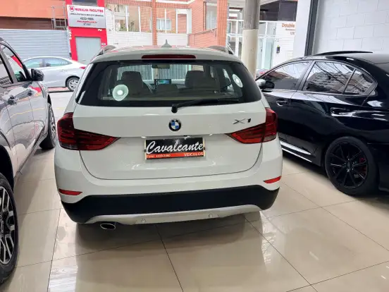 BMW-X1-2013