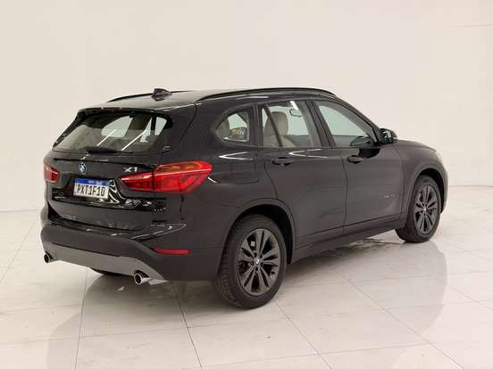 BMW-X1-2016