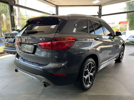 BMW-X1-2.0 16V TURBO ACTIVEFLEX SDRIVE20I 4P AUTOMÁTICO BMW-X1-2017