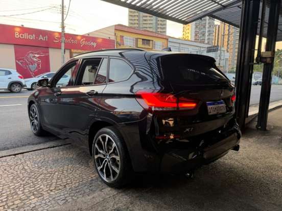 BMW-X1-2022