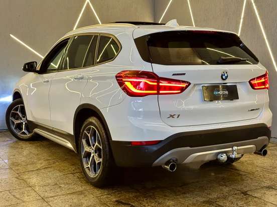 BMW-X1-2.0 16V TURBO ACTIVEFLEX SDRIVE20I X-LINE 4P AUTOMÁTICO BMW-X1-2018