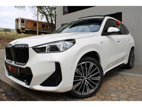 BMW-X1-2024
