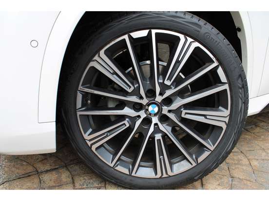 BMW-X1-2024