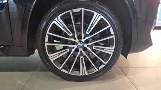 BMW-X1-2023