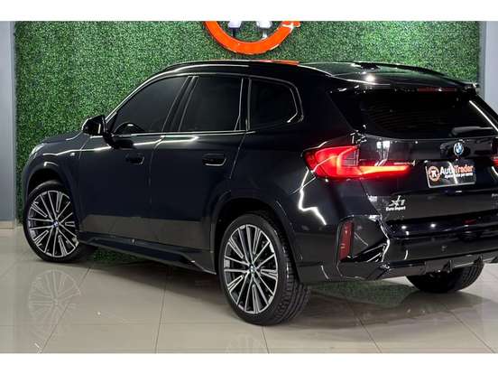 BMW-X1-2023