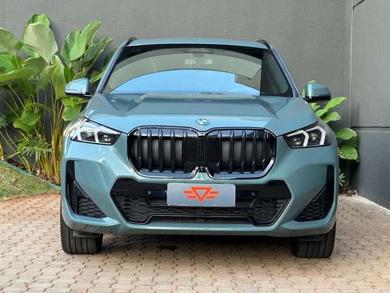 BMW-X1-2025