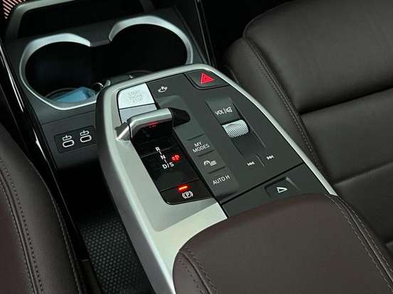 BMW-X1-2025