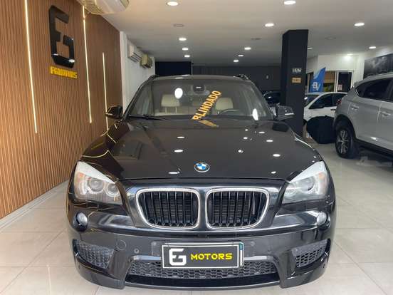 BMW-X1-2012