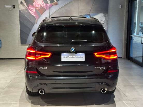 BMW-X3-2021