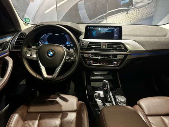 BMW-X3-2021