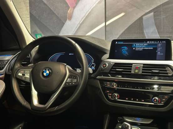 BMW-X3-2021