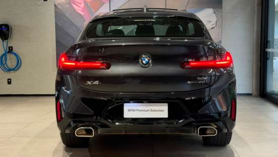 BMW-X4-2023